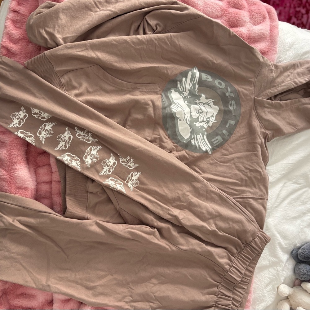 Boys Lie Taupe sweat set